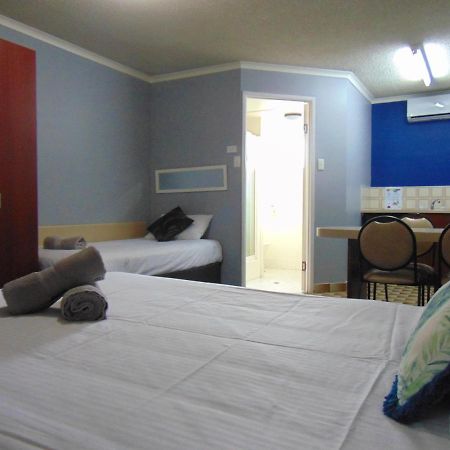 Rockhampton Court Motor Inn Eksteriør bilde